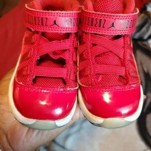 Toddler retro Jordan's